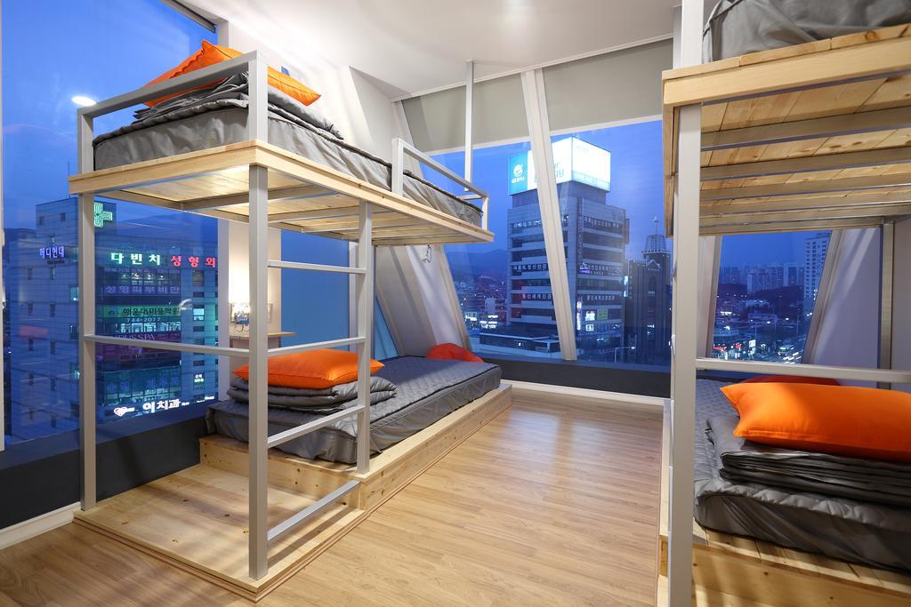 First Guesthouse Busan Zimmer foto