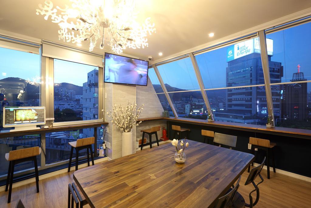 First Guesthouse Busan Exterior foto