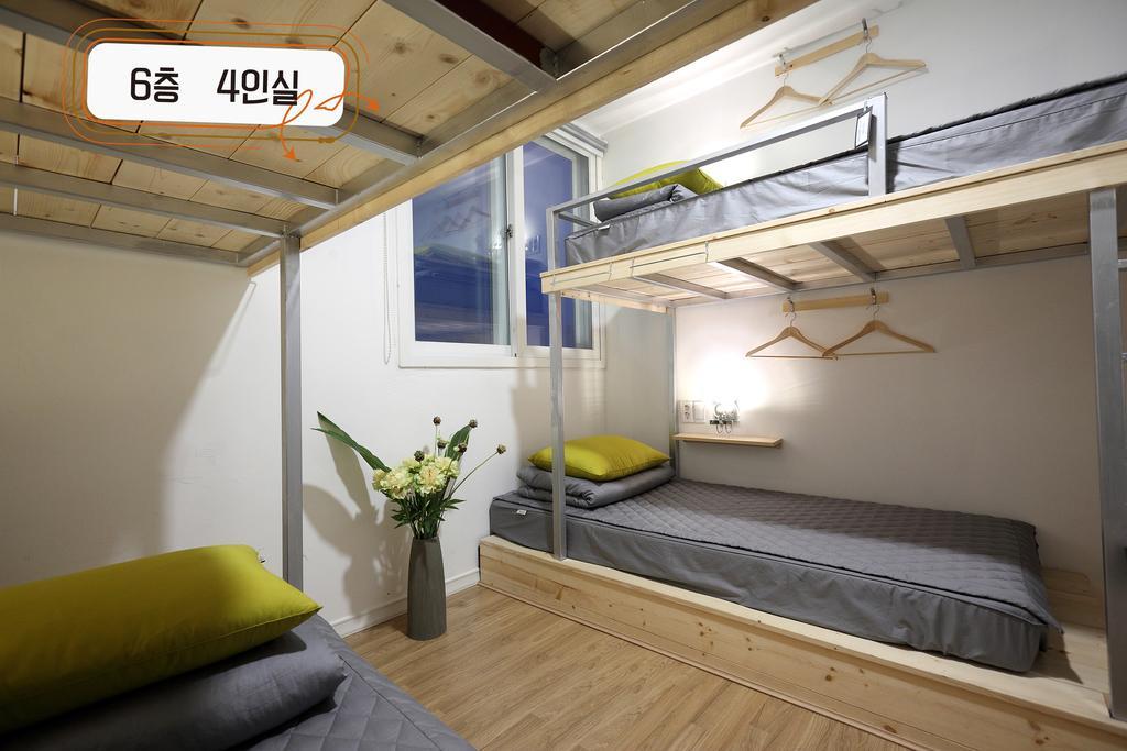 First Guesthouse Busan Exterior foto